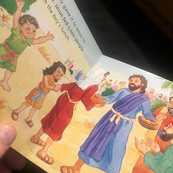 The Story of Jesus book . - Picture 6 of 6